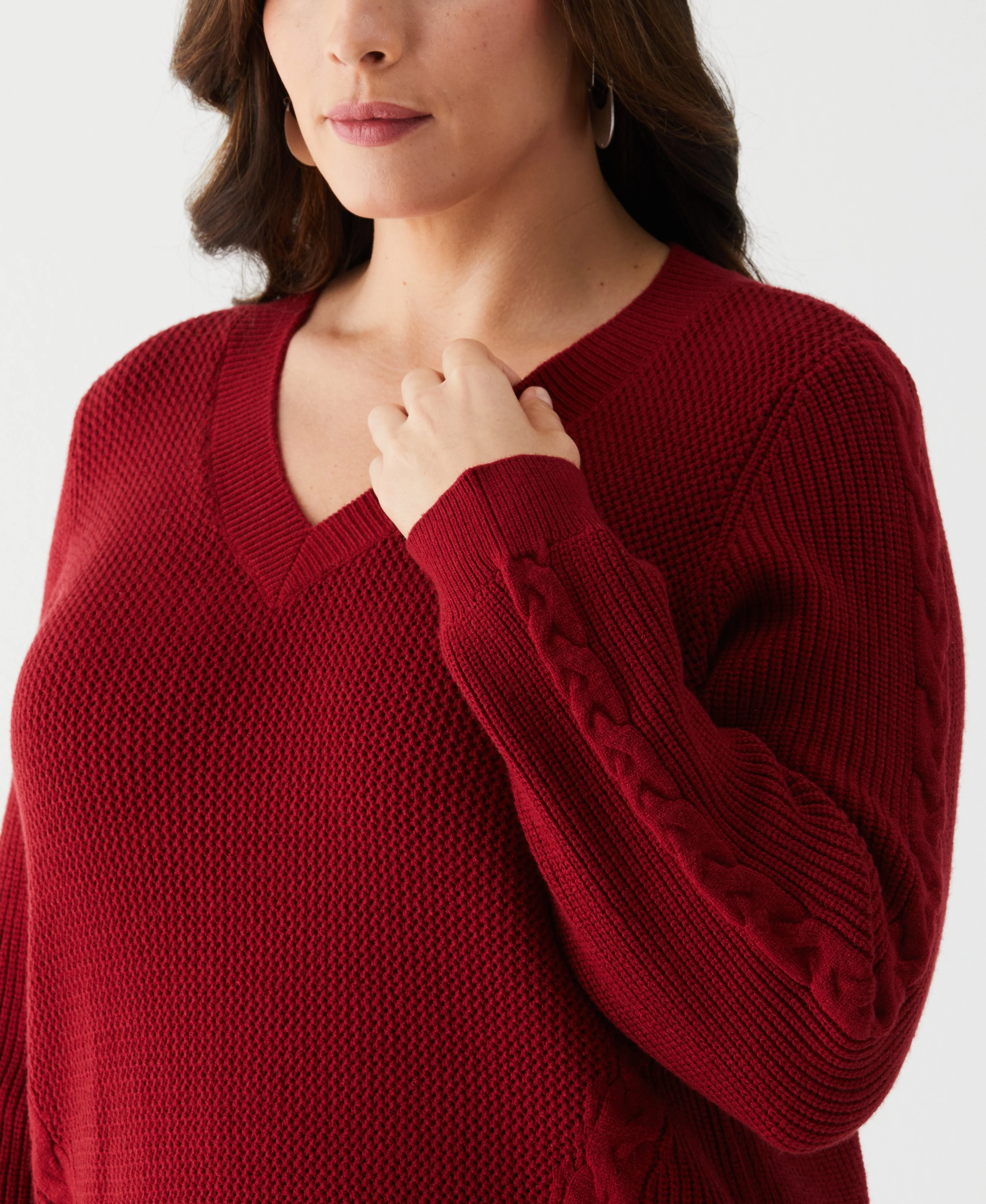Plus Size Cable Knit V-Neck Sweater - Image 11