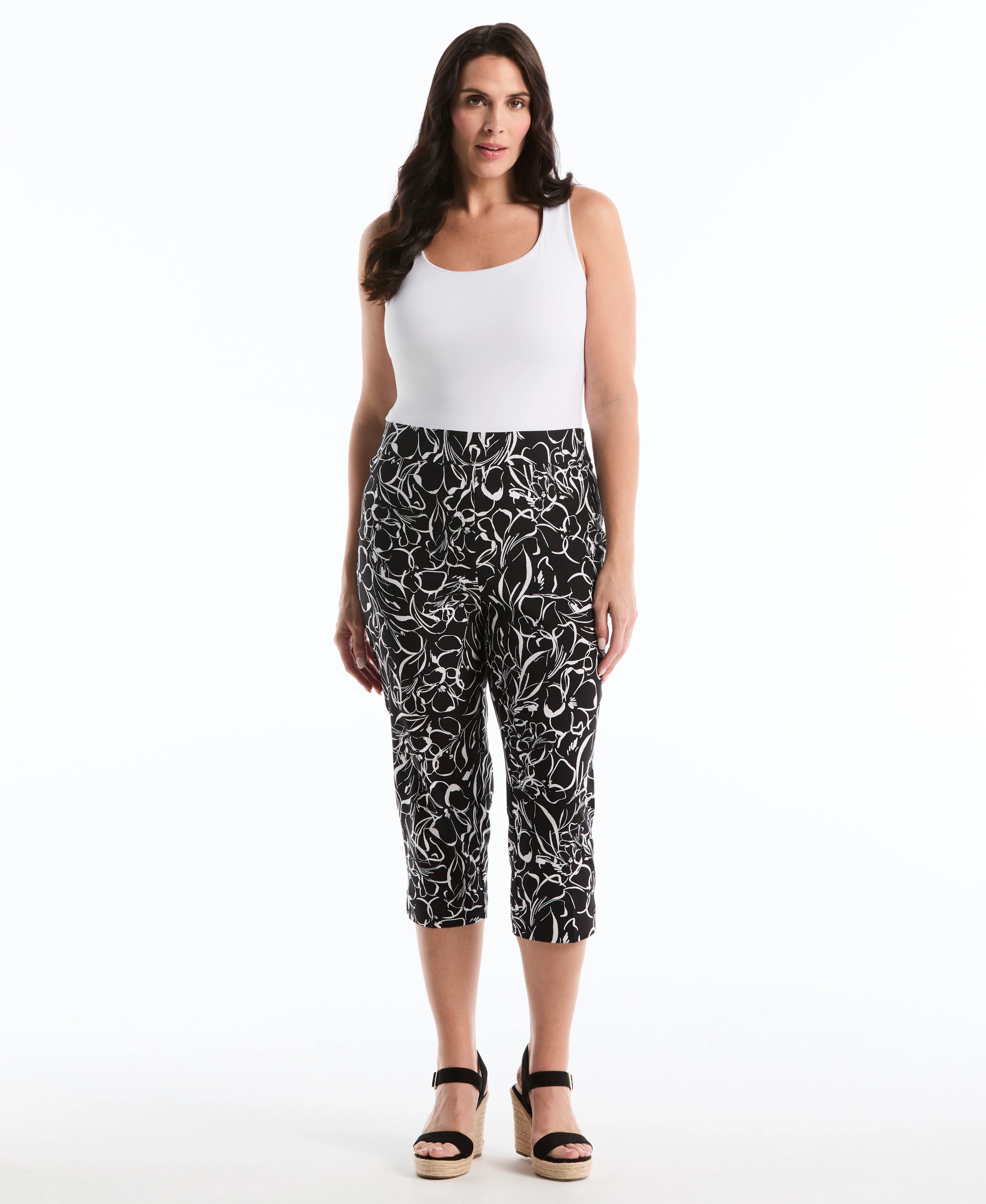 Plus Size Hibiscus Print Capri With Riveted Vent - Image 3